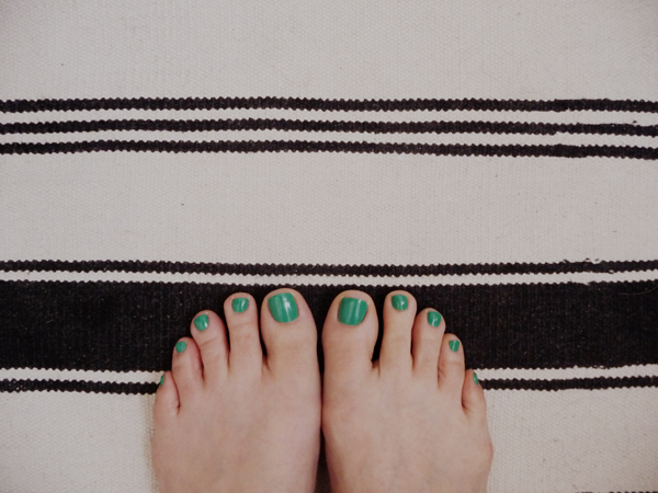 toes